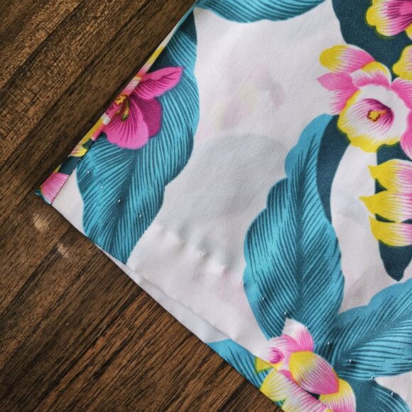 Vintage Hilo Hattie Hawaiian Shirt: 90s Floral Print, Men's Small - Picture 7 of 8